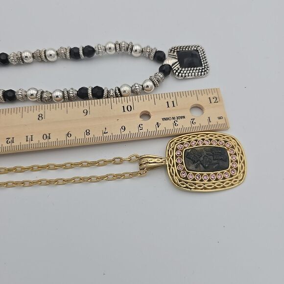 Two Necklaces By George Golden Tone Camio And Silver Tone - Picture 8 of 8